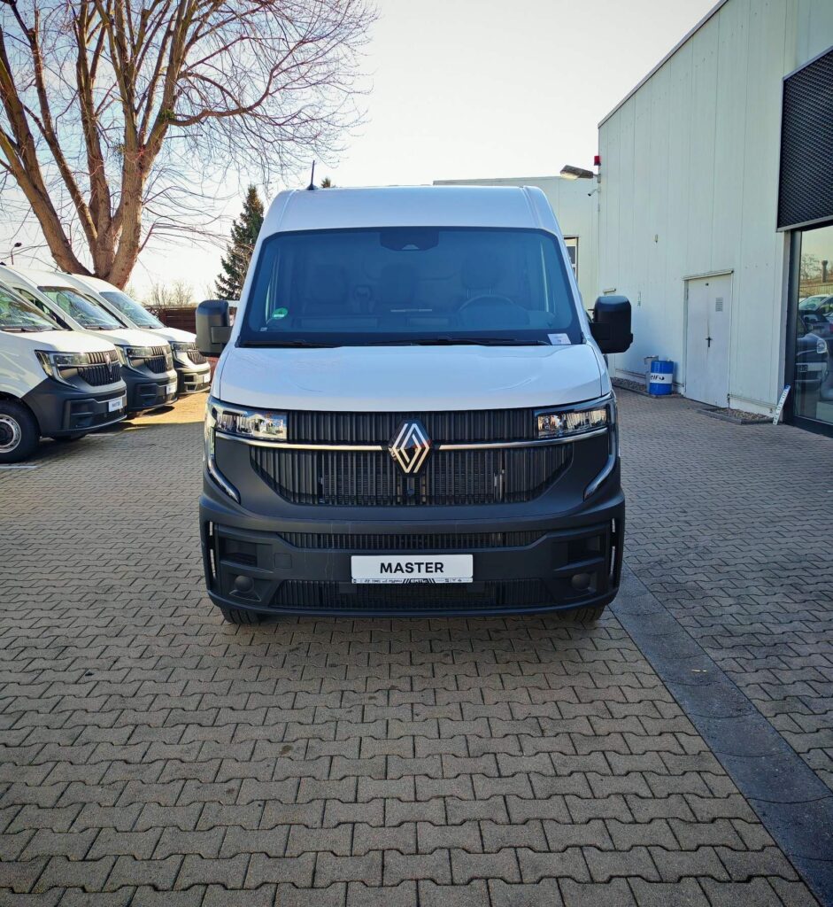 Renault Master Exposé-Bild 2