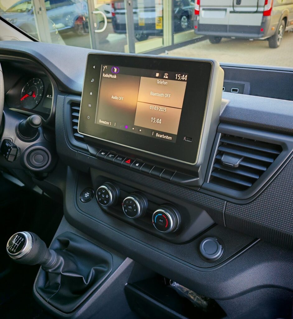 Renault Trafic Exposé-Bild 6