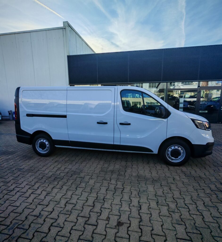 Renault Trafic Exposé-Bild 8