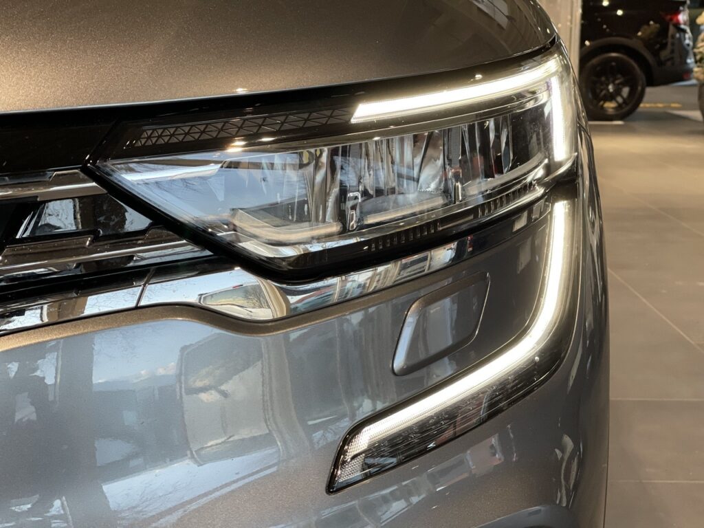 Renault Koleos Exposé-Bild 5