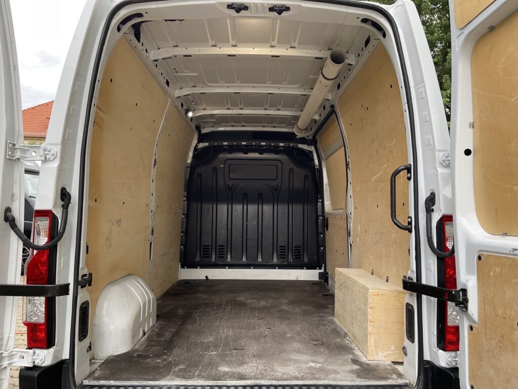 Renault Master Exposé-Bild 19