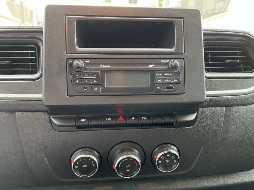 Renault Master Exposé-Bild 27