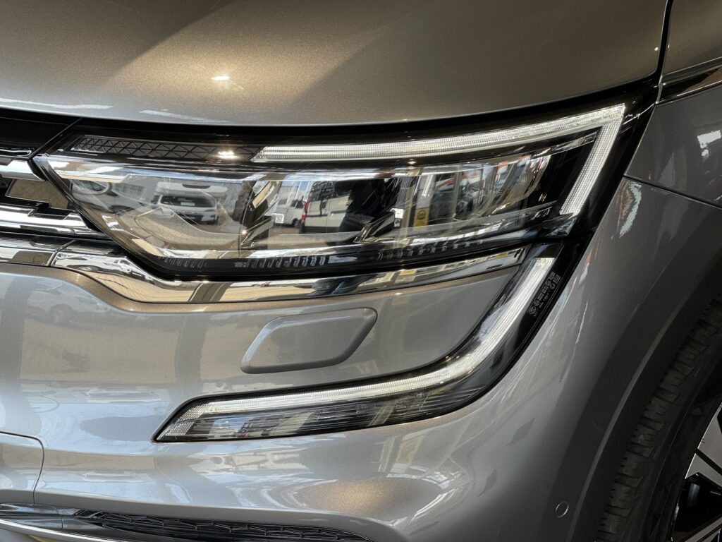 Renault Koleos Exposé-Bild 6