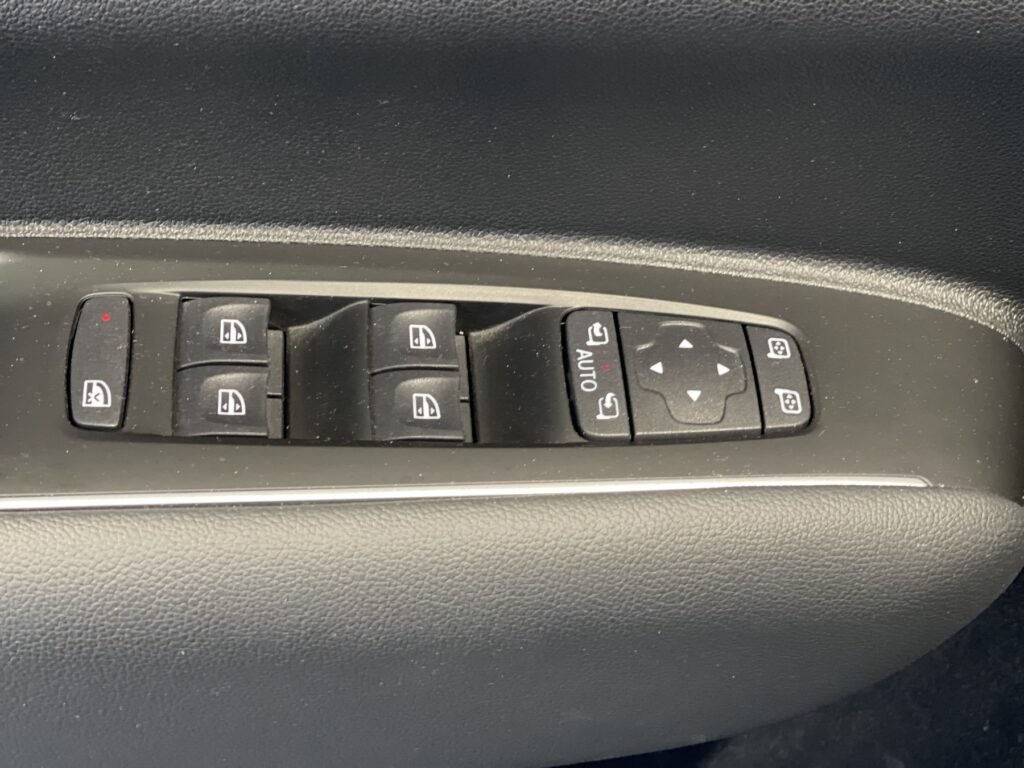 Renault Koleos Exposé-Bild 33