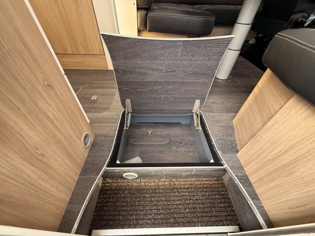 Frankia M-Line NEO Exposé-Bild 24