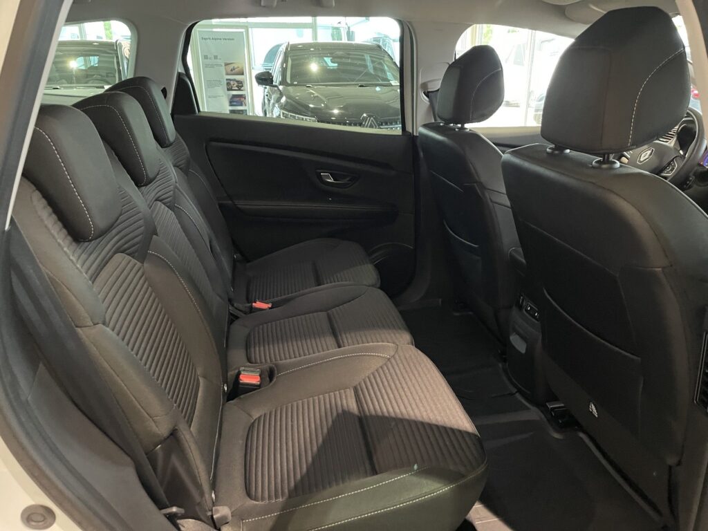 Renault Grand Scenic Exposé-Bild 12