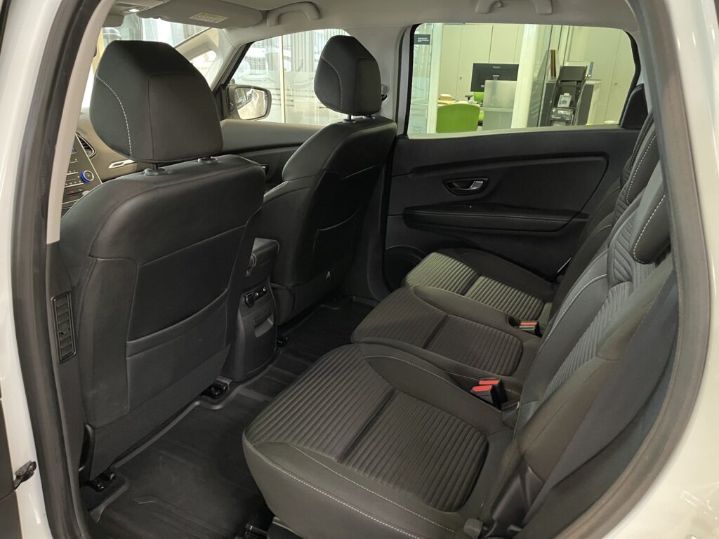 Renault Grand Scenic Exposé-Bild 29