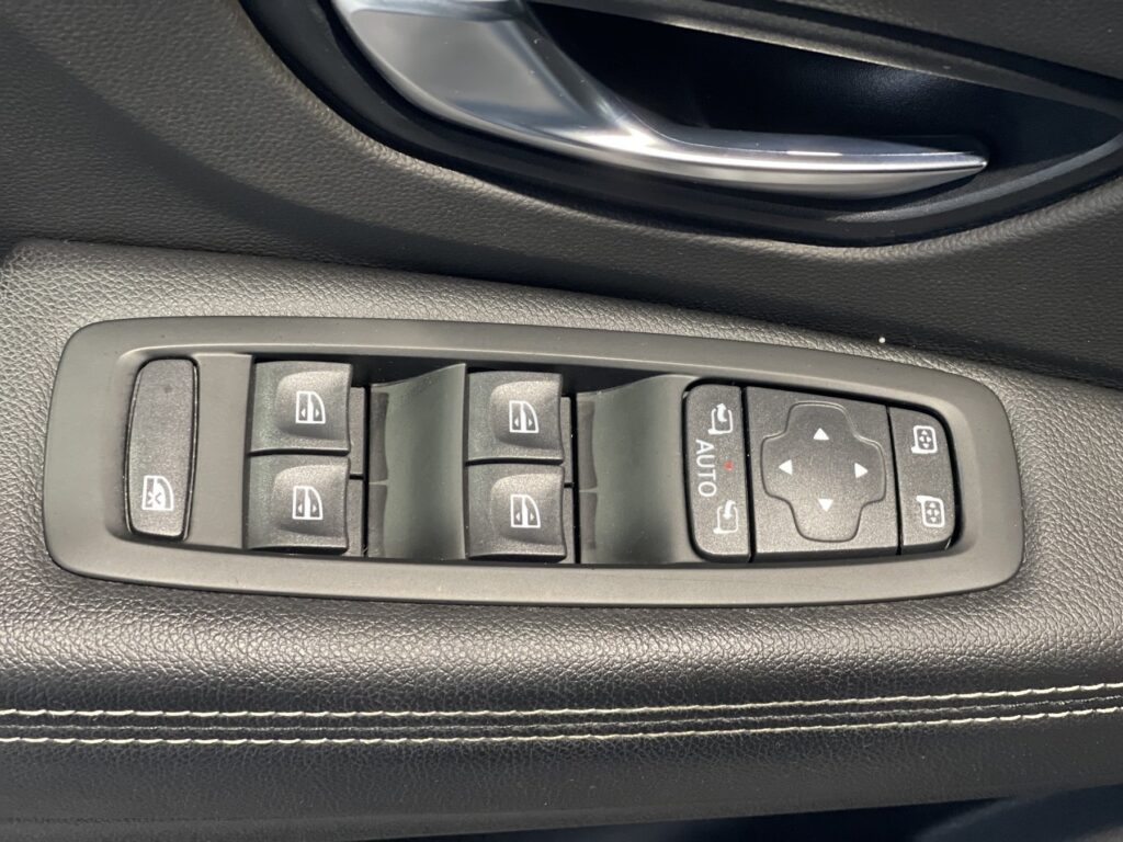 Renault Grand Scenic Exposé-Bild 31