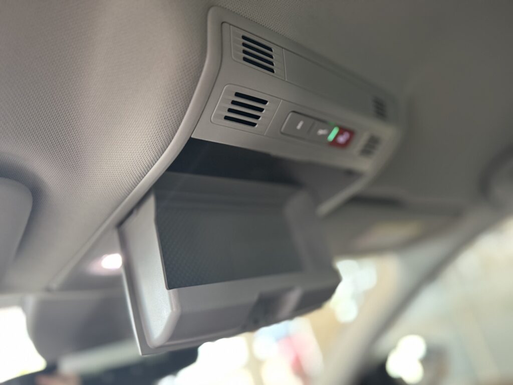 SKODA Superb Exposé-Bild 31