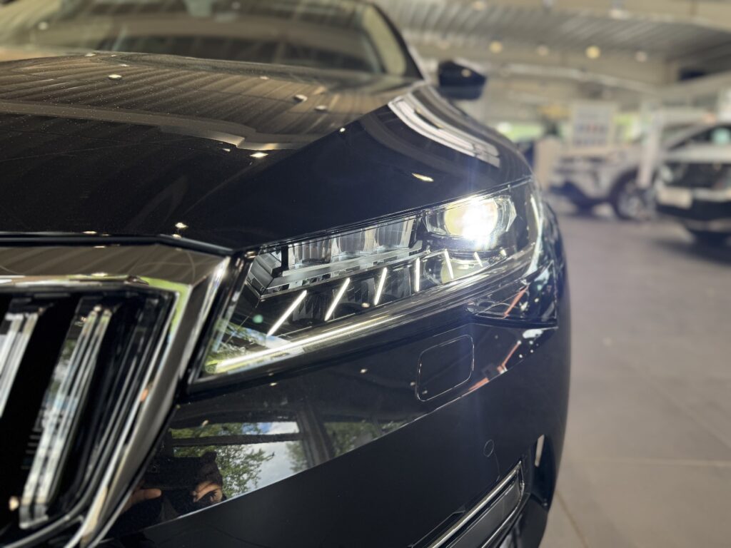 SKODA Superb Exposé-Bild 41