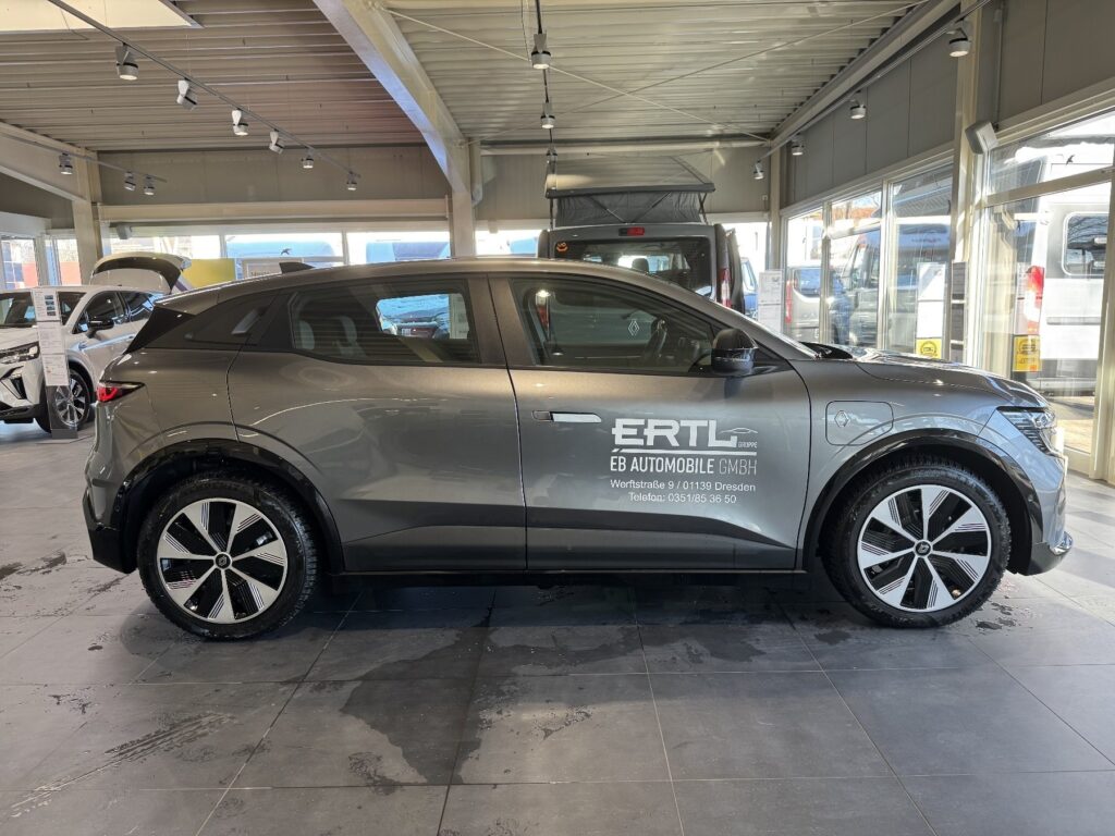 Renault Megane E-TECH Exposé-Bild 4