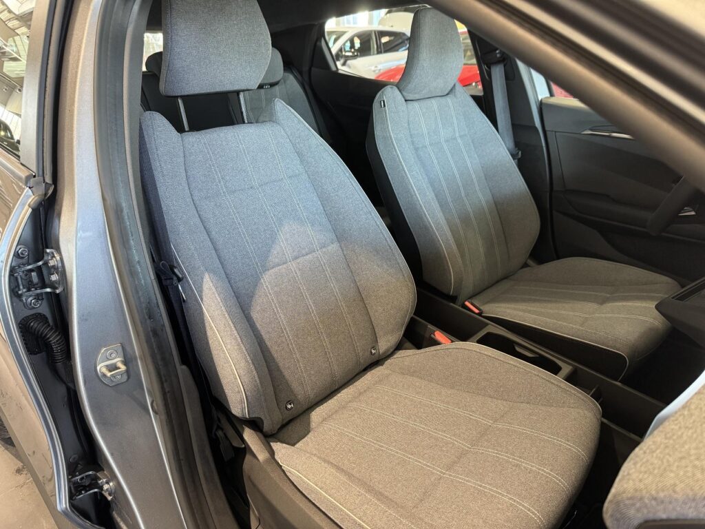 Renault Megane E-TECH Exposé-Bild 5