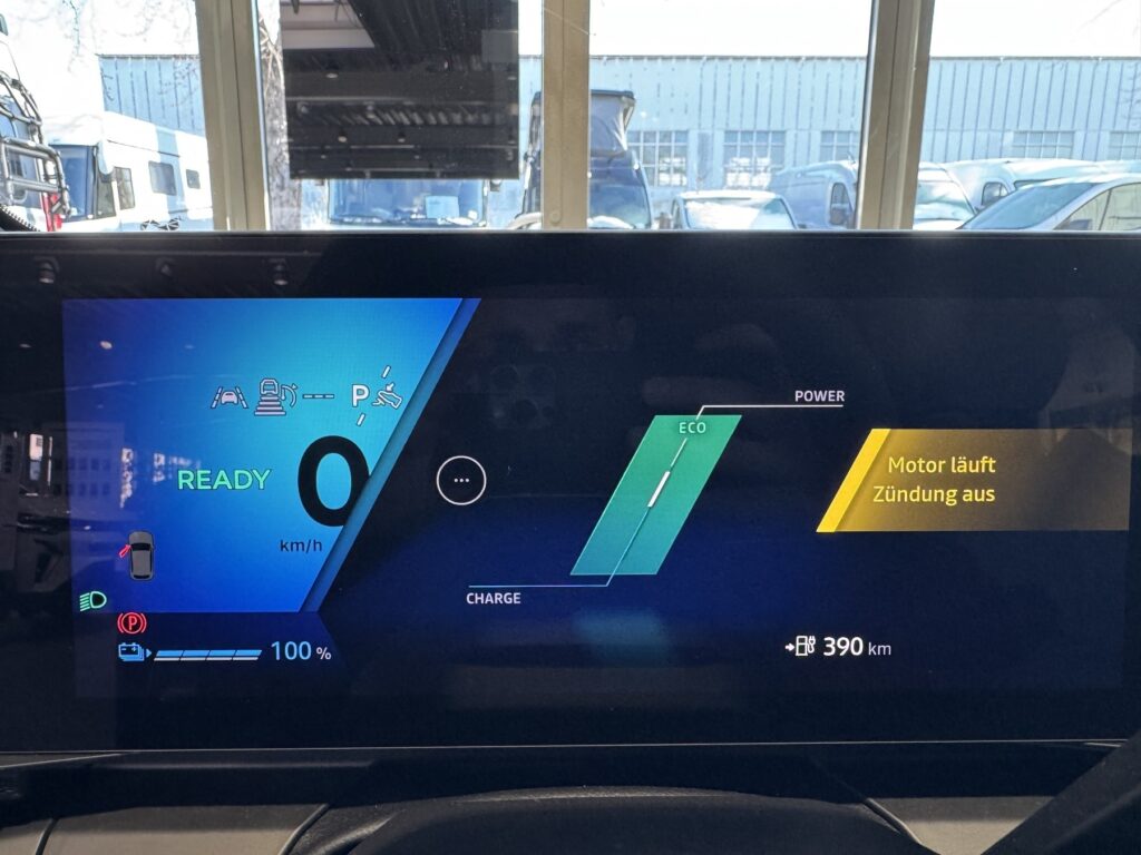 Renault Megane E-TECH Exposé-Bild 10