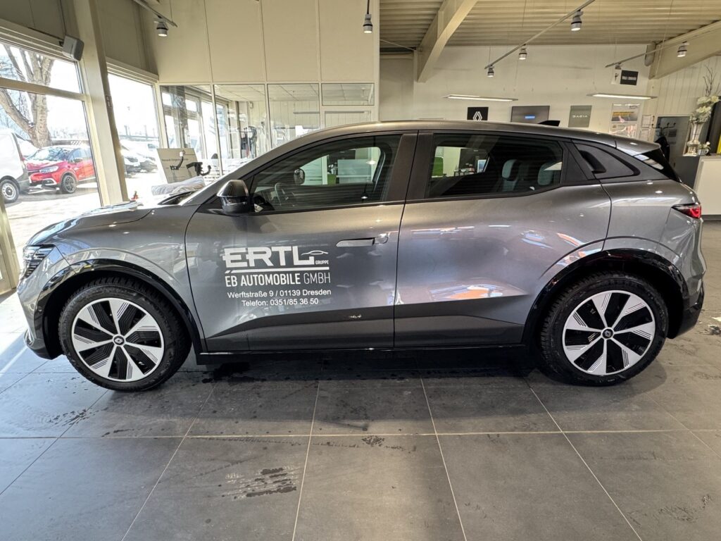 Renault Megane E-TECH Exposé-Bild 20