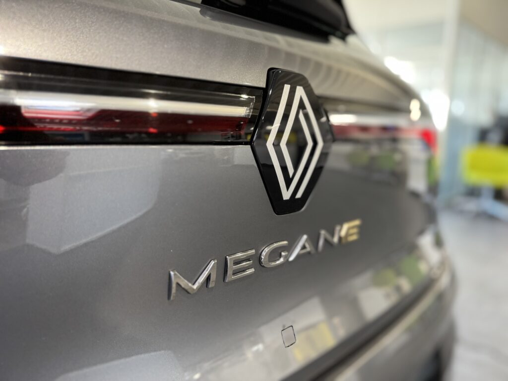 Renault Megane E-TECH Exposé-Bild 45