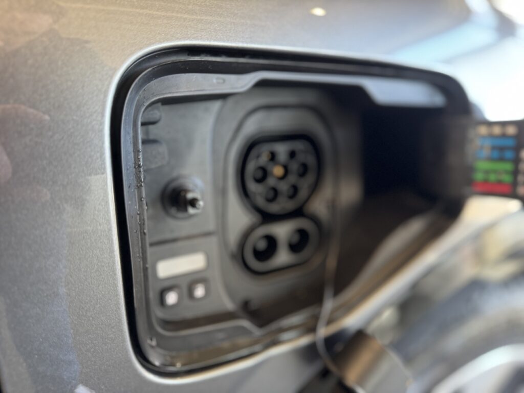 Renault Megane E-TECH Exposé-Bild 47