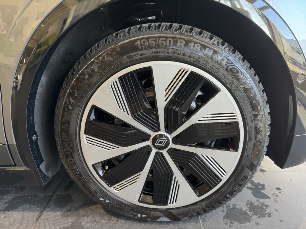 Renault Megane E-TECH Exposé-Bild 48