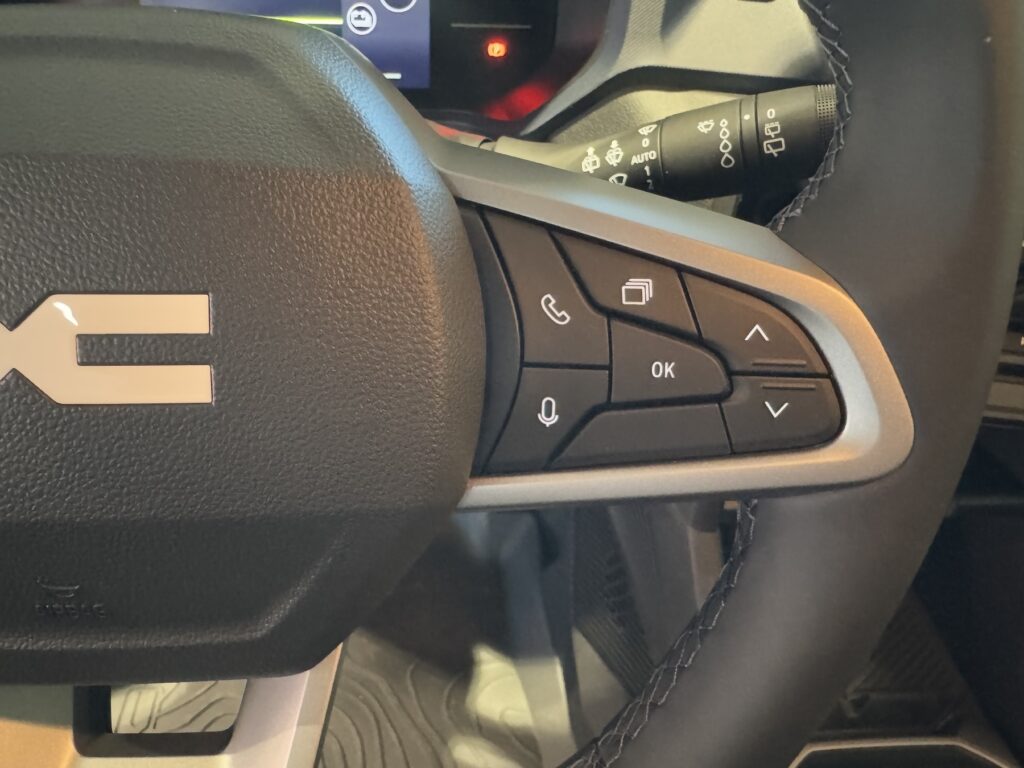 Dacia Duster Exposé-Bild 22