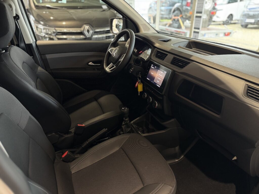 Renault Express Exposé-Bild 5