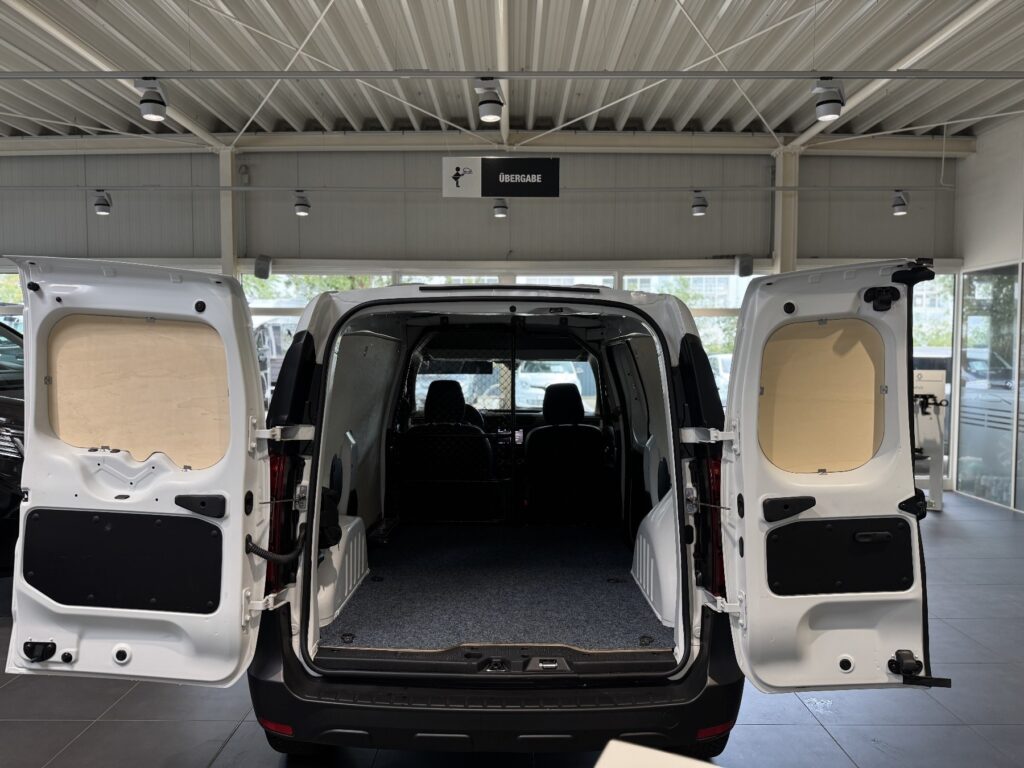 Renault Express Exposé-Bild 12