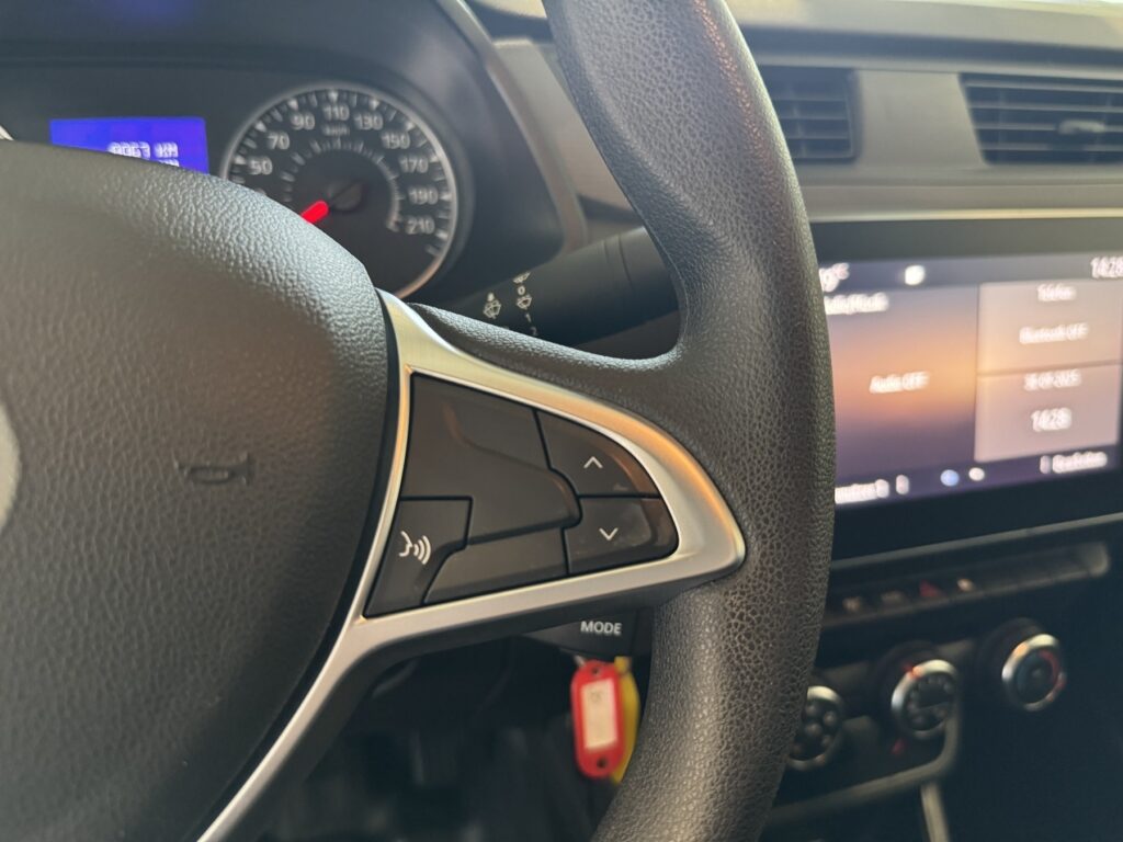 Renault Express Exposé-Bild 18