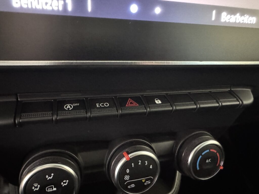 Renault Express Exposé-Bild 23