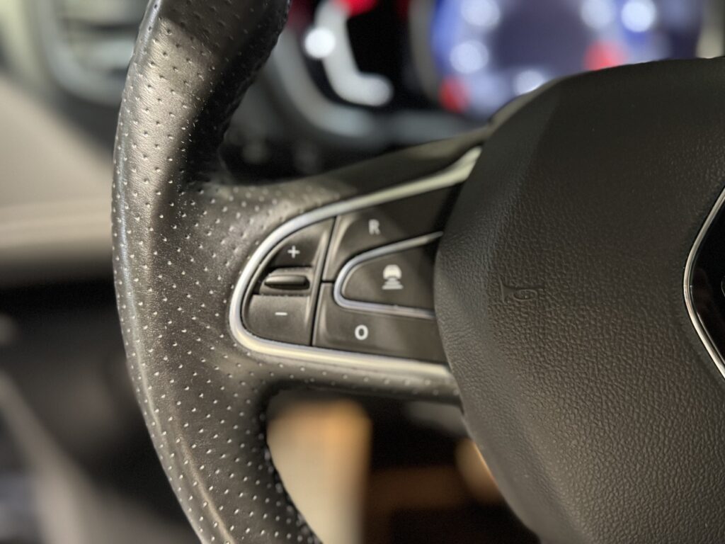 Renault Scenic Exposé-Bild 18