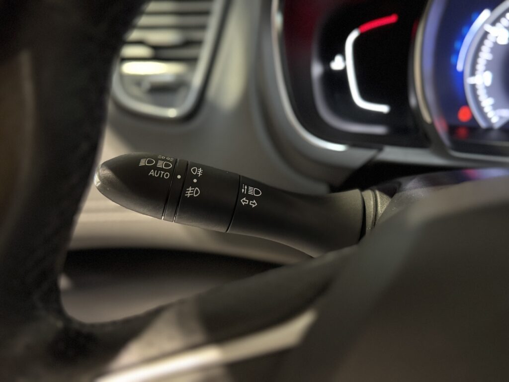 Renault Scenic Exposé-Bild 22