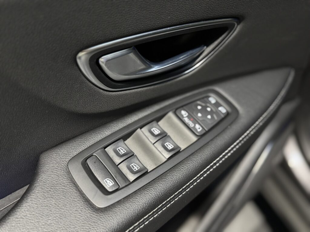 Renault Scenic Exposé-Bild 23