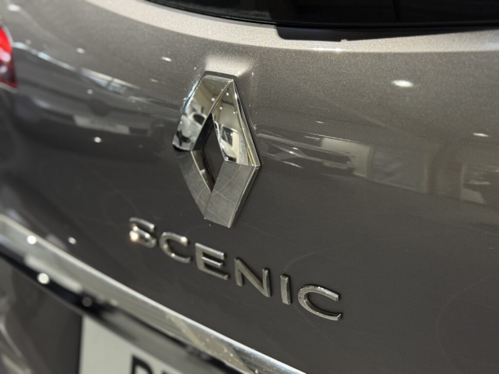 Renault Scenic Exposé-Bild 36