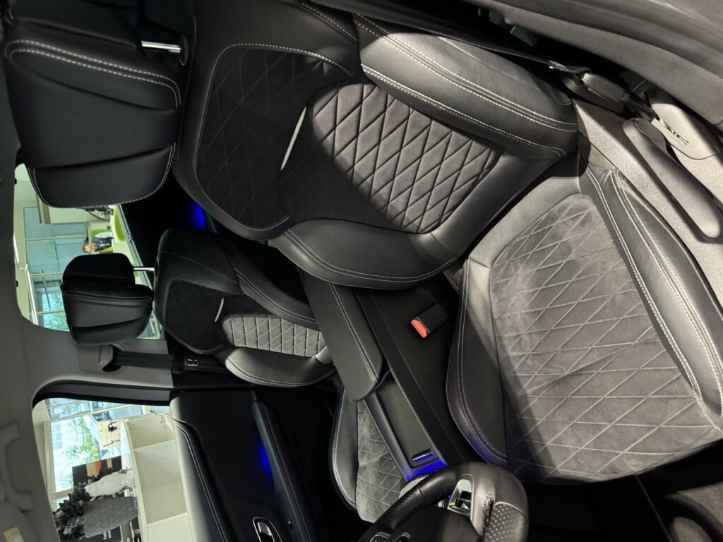 Renault Scenic Exposé-Bild 16