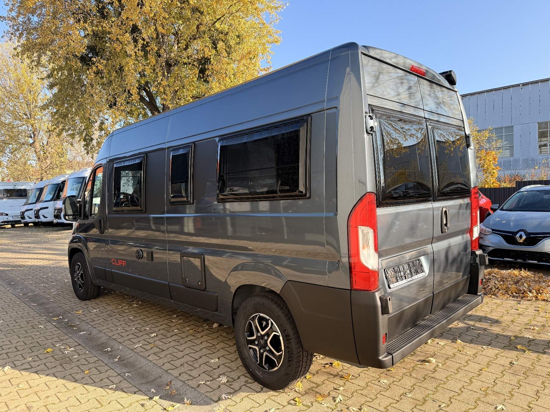 Sunlight Cliff Exposé-Bild 3