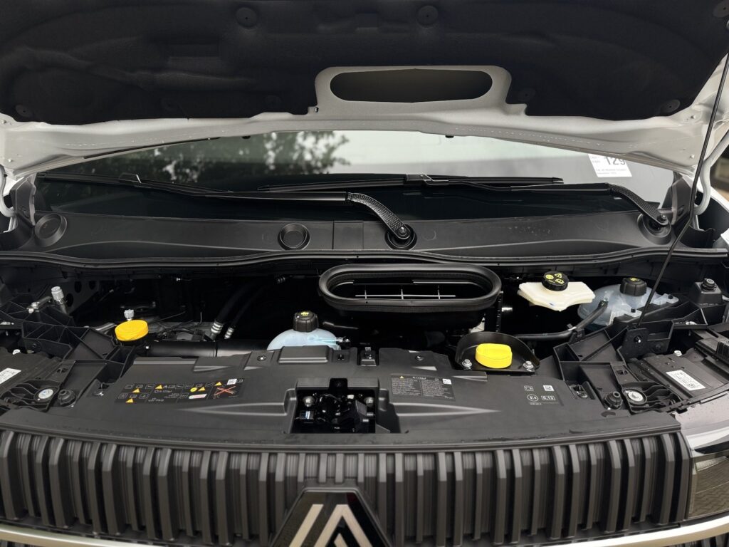 Renault Master Exposé-Bild 8