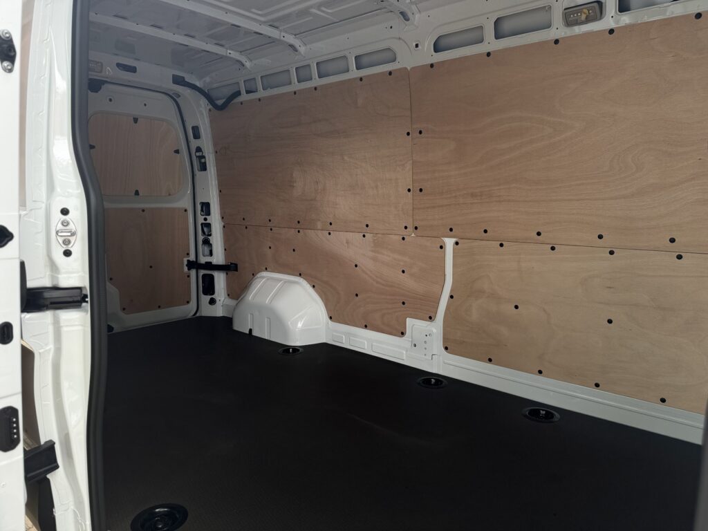 Renault Master Exposé-Bild 28