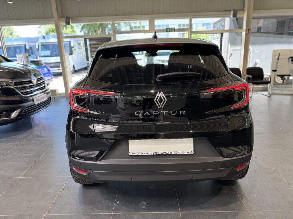 Renault Captur Exposé-Bild 12