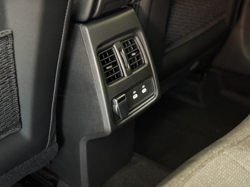 Renault Captur Exposé-Bild 18