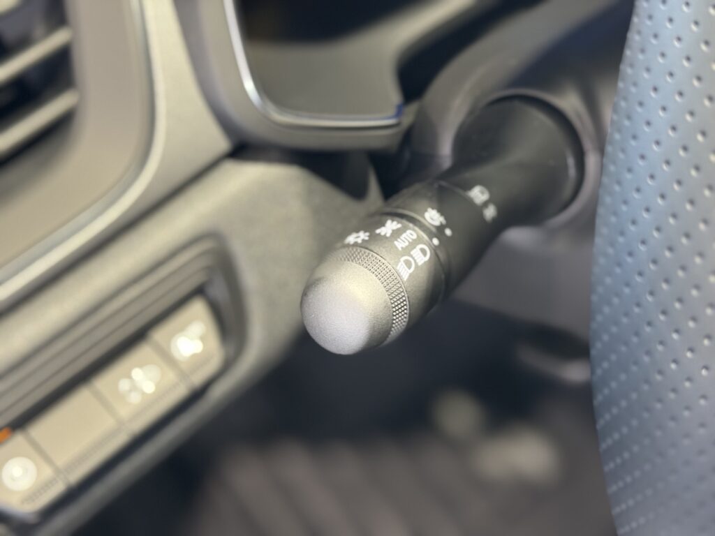 Renault Captur Exposé-Bild 23