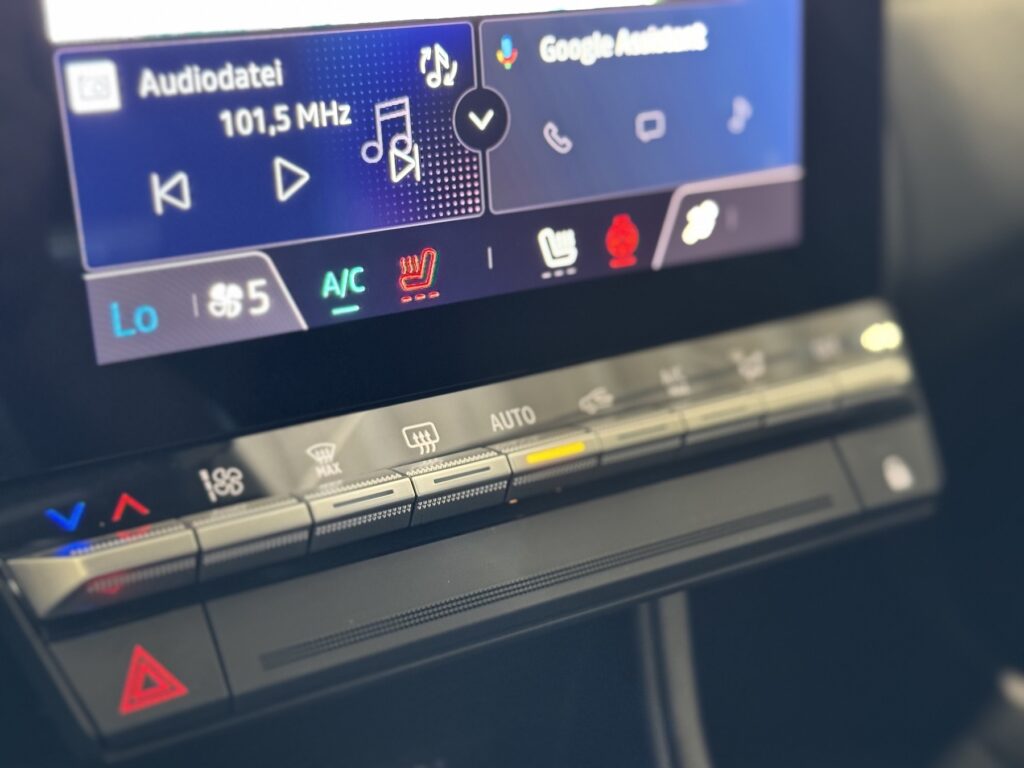 Renault Captur Exposé-Bild 33