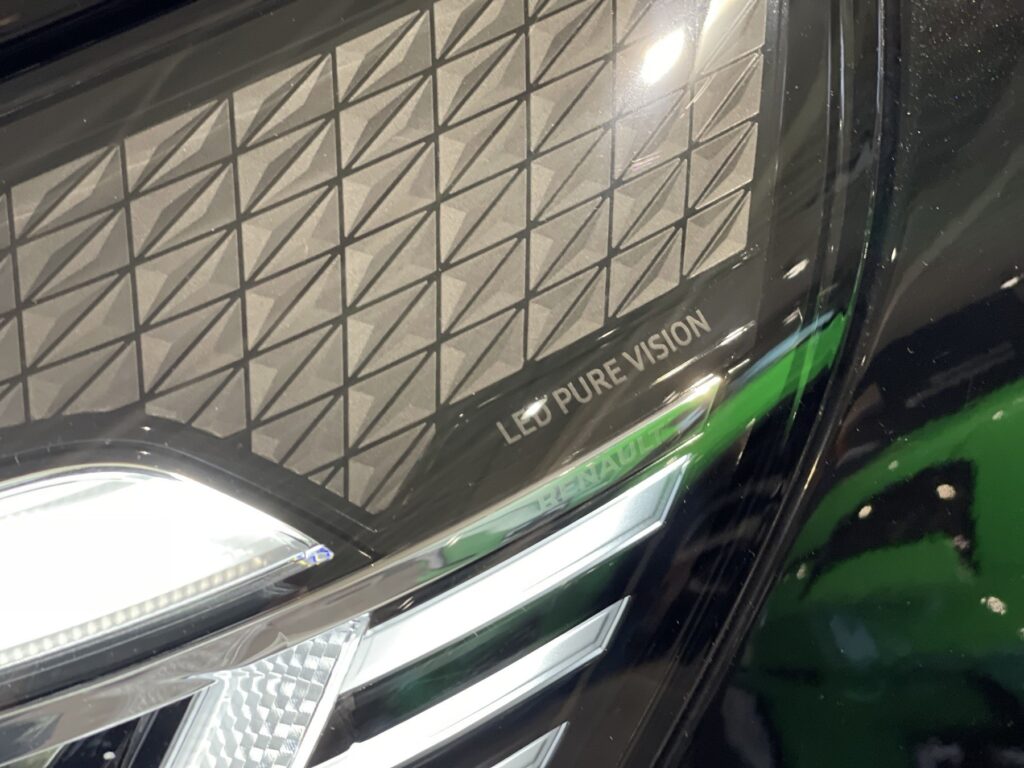 Renault Captur Exposé-Bild 7