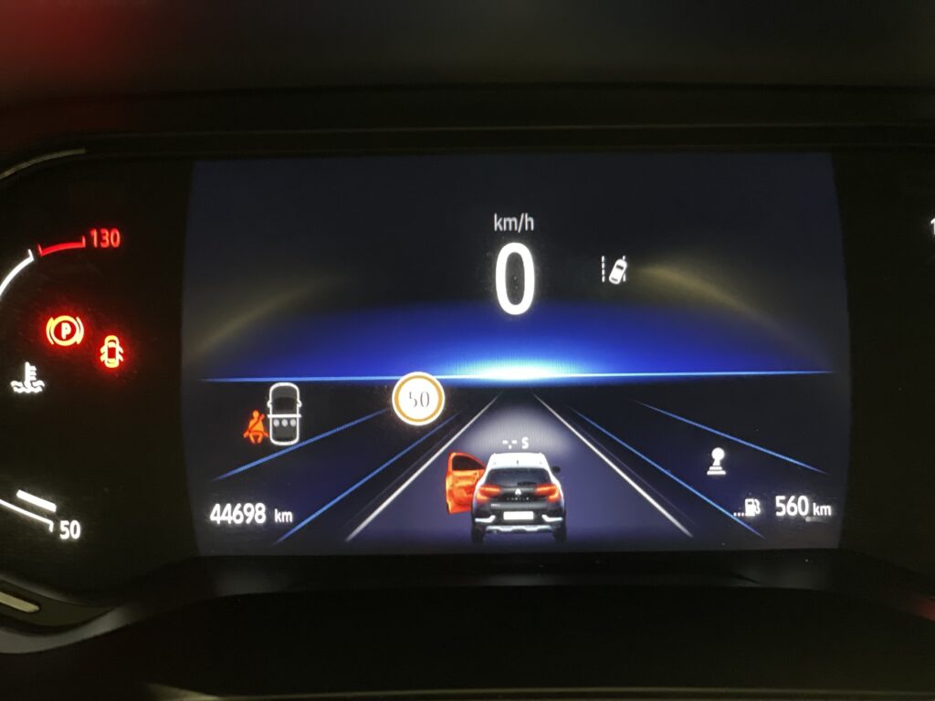 Renault Captur Exposé-Bild 32