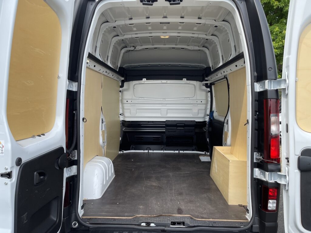Renault Trafic Exposé-Bild 15