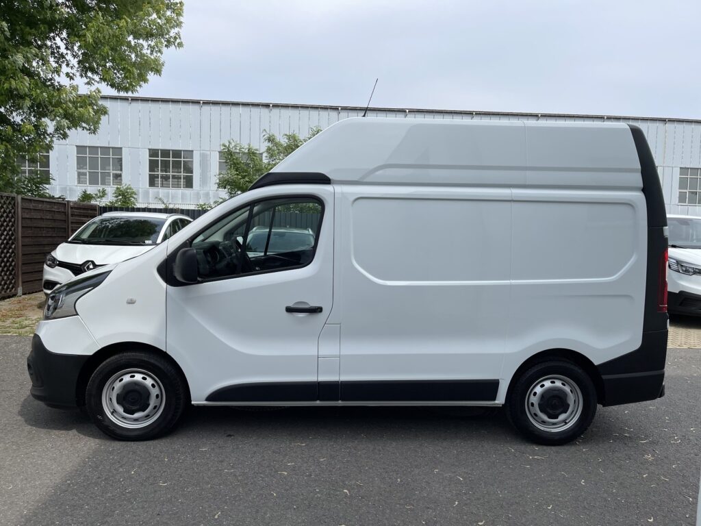 Renault Trafic Exposé-Bild 18