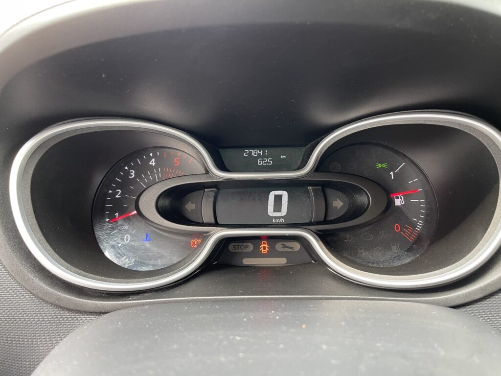 Renault Trafic Exposé-Bild 23