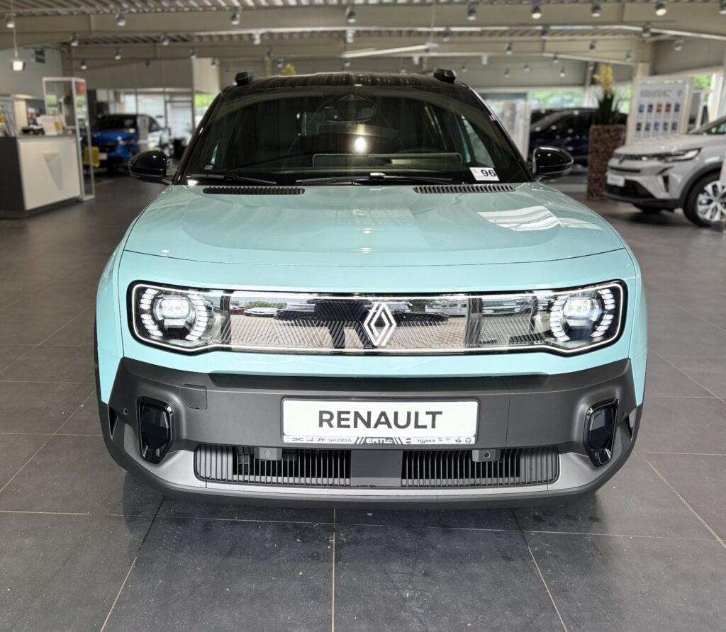 Renault R 4 Exposé-Bild 2