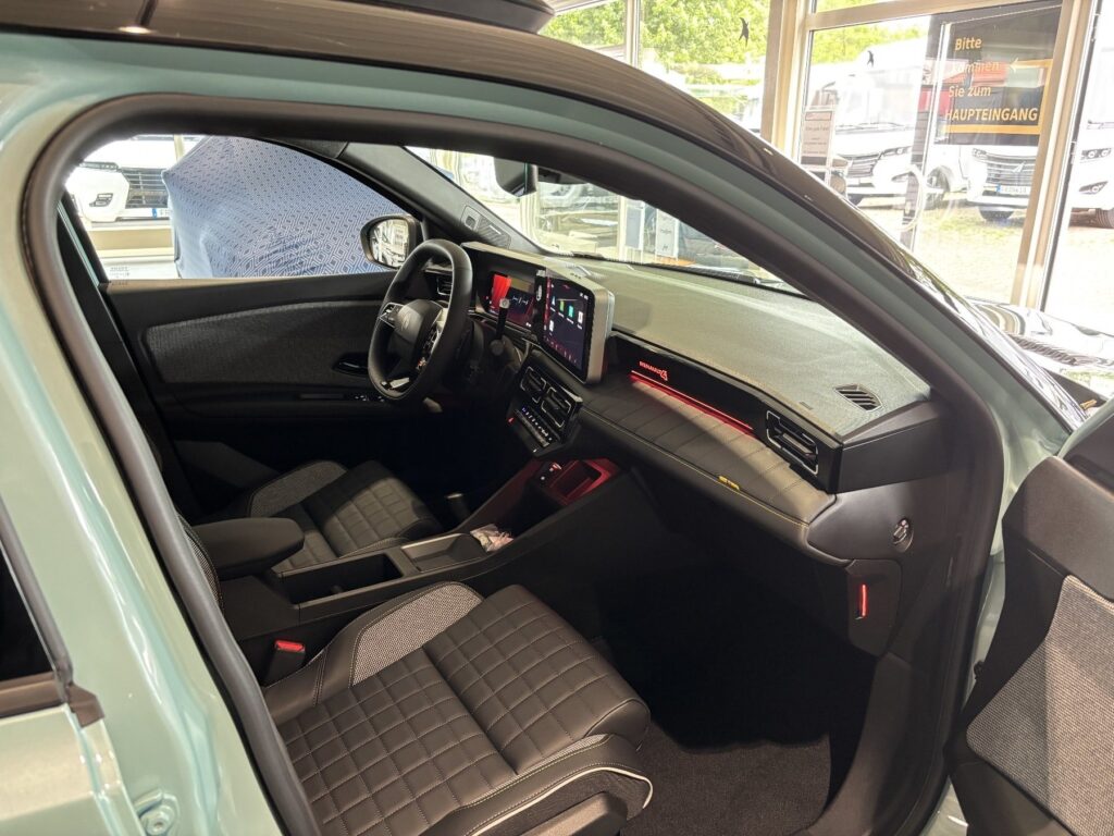Renault R 4 Exposé-Bild 4
