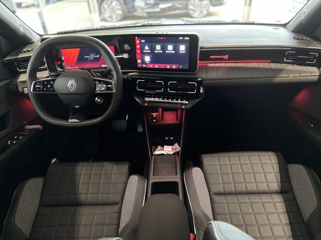 Renault R 4 Exposé-Bild 6