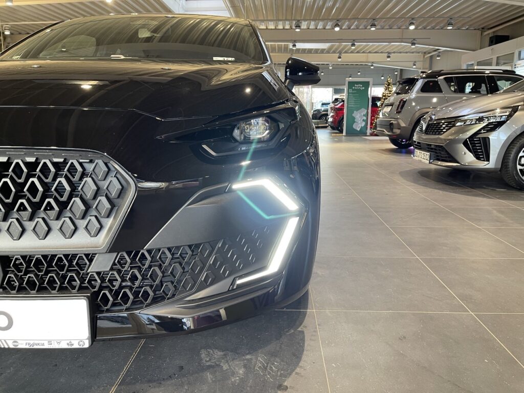 Renault Clio Exposé-Bild 4