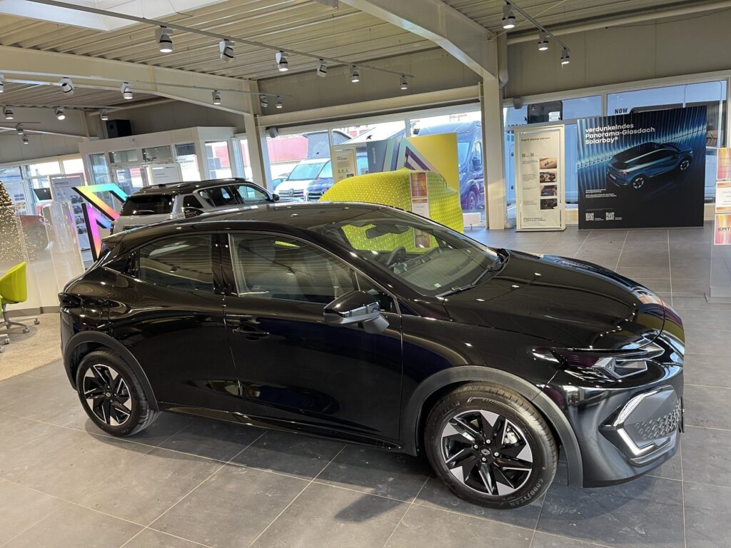 Renault Clio Exposé-Bild 8