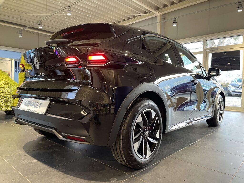 Renault Clio Exposé-Bild 18