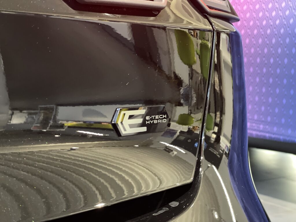 Renault Clio Exposé-Bild 23